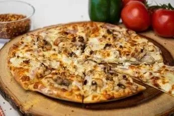 Roasted Garlic Alfredo 12"