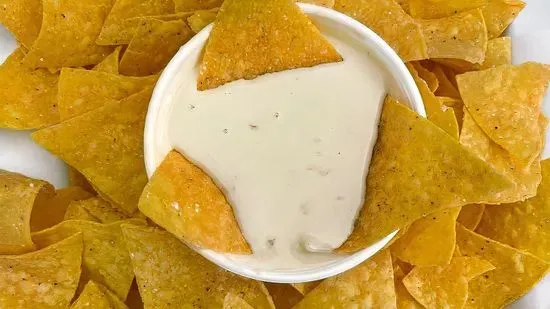Box Chip & Queso