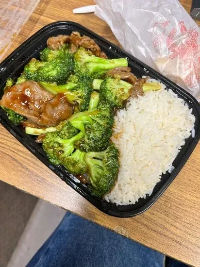 C5. Beef with Broccoli