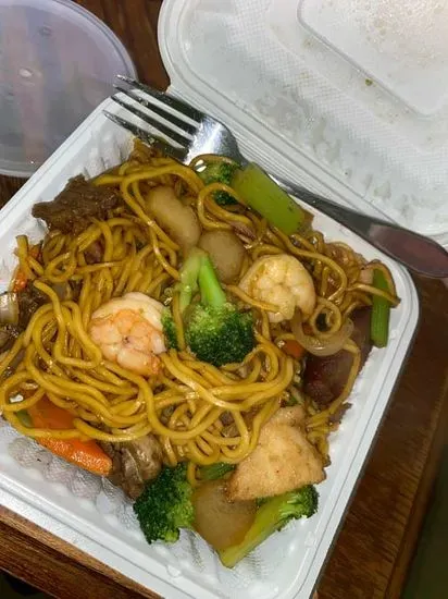 Special Lo Mein