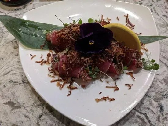 Seared Tuna with Garlic Ponzu