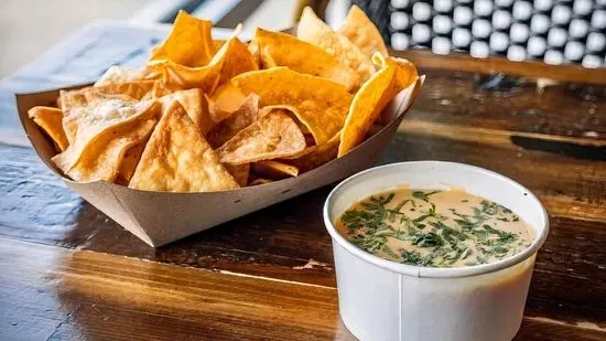 Chips & Queso
