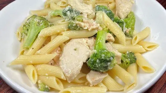 Chicken, Penne & Broccoli