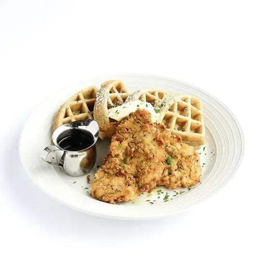 CHICKEN & WAFFLES 