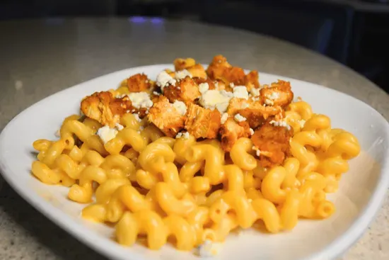 Buffalo Mac ‘n' Cheese