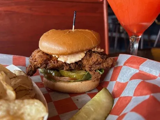 LOW COUNTRY CHICKEN SANDWICH
