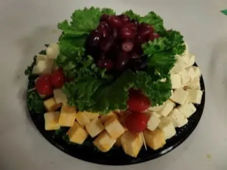 Cubed Cheese Tray 9''