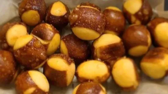 Pretzel Bites with Beer Cheese