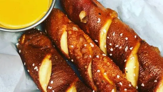 Soft Pretzels & Beer Cheese