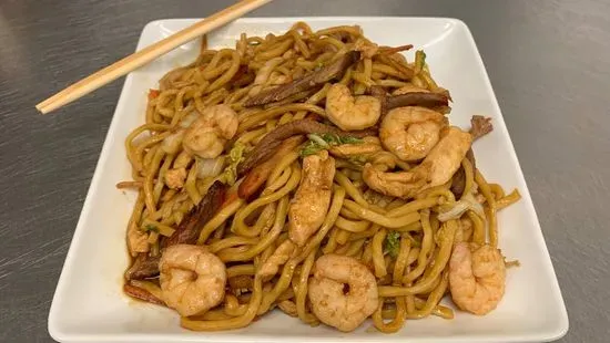 House Special Lo Mein