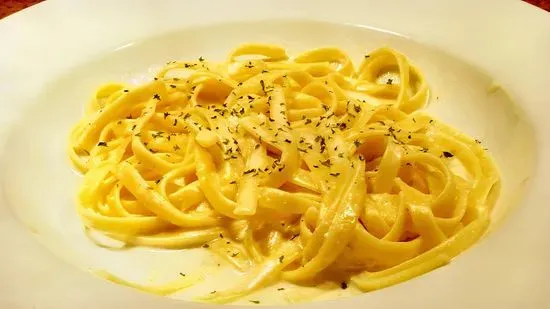 Kid Fettuccine Alfredo