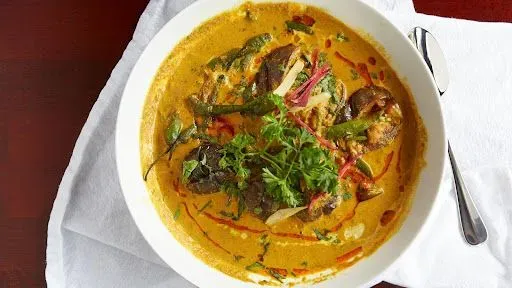 Baingan Mirchi Ka Salan