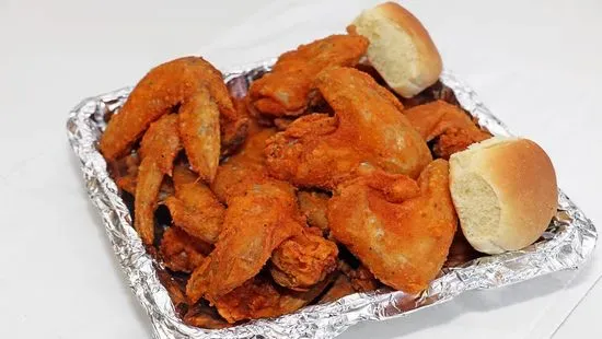 Wings and Dinner Roll Combo