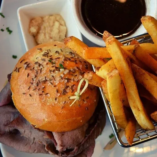 Beef on Weck