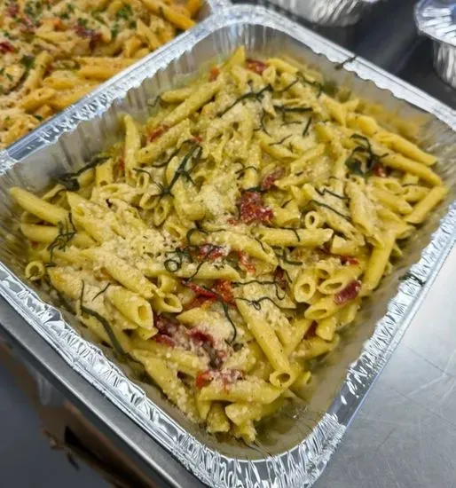 TRAY PESTO CHICKEN PENNE