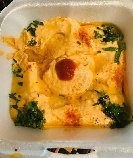 Red Spicy Hummus