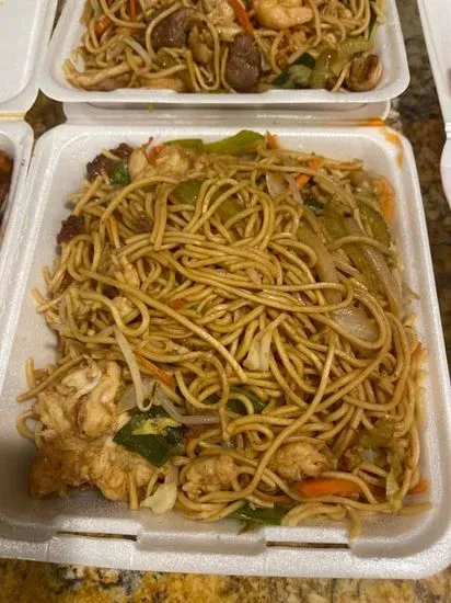 160.House Special Chow Mein