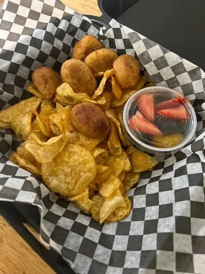 Mini Corn Dogs & Chips or Fruit Cup