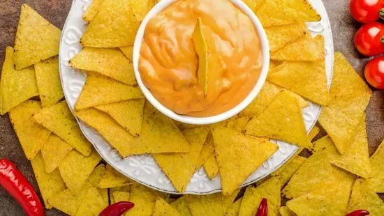 Queso Dip & Chips