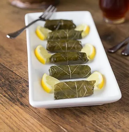 Homemade Dolma (4 Pieces)