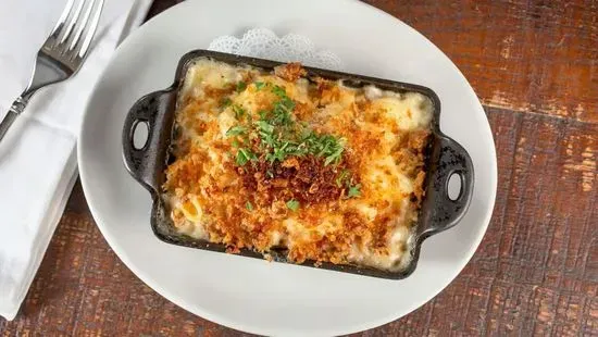 Skillet Mac & Cheese with Crispy Chicken Skin