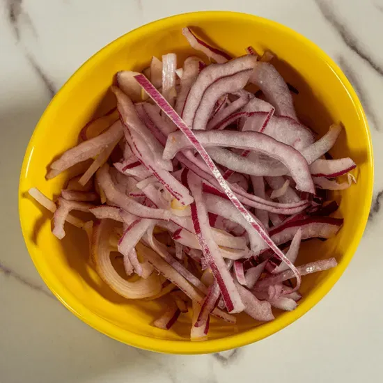 EXTRA RED ONIONS