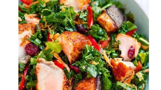 Grilled Salmon Salad (Lunch)