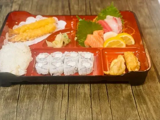 Sashimi bento box 