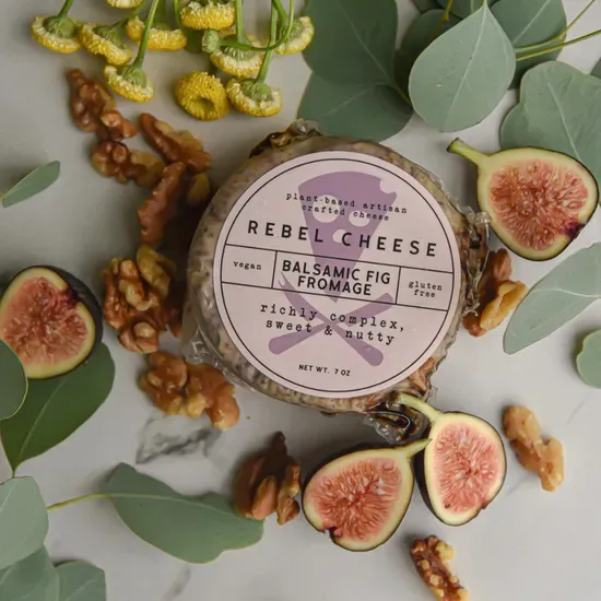 Balsamic Fig & Walnut Fromage
