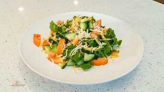 CLASSIC Salad Lunch