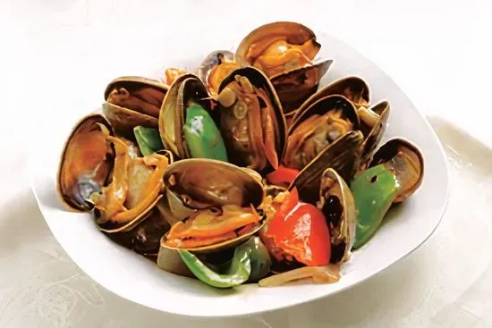 Clams with Black Bean Sauce / 豉椒炒大蜆