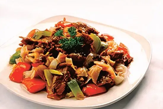  Beef Chow Fun with Black Bean Sauce / 豉椒牛河