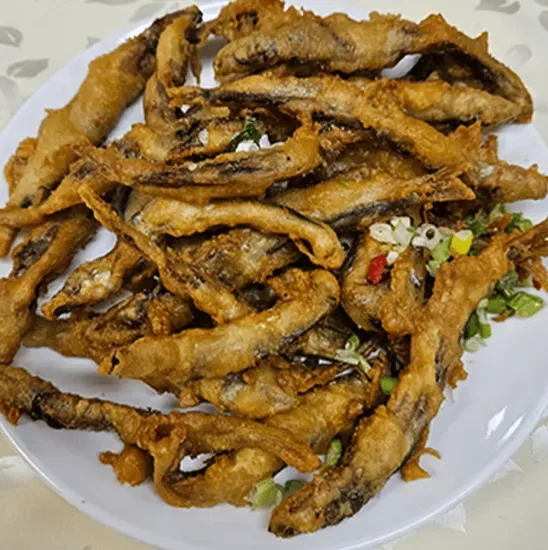 Deep Fried Smelt Fish w/ Spicy Salt  /  椒鹽多春魚