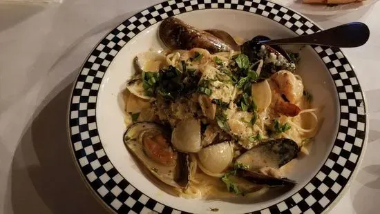 Seafood Linguini