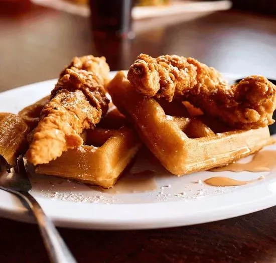 Chicken & Waffles 