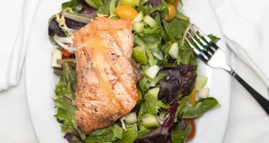 Grilled Salmon Salad