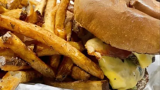 Cheeseburger with Fries