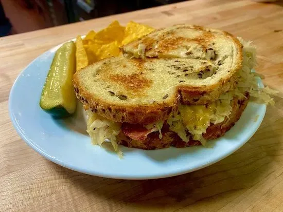 Kielbasa Reuben