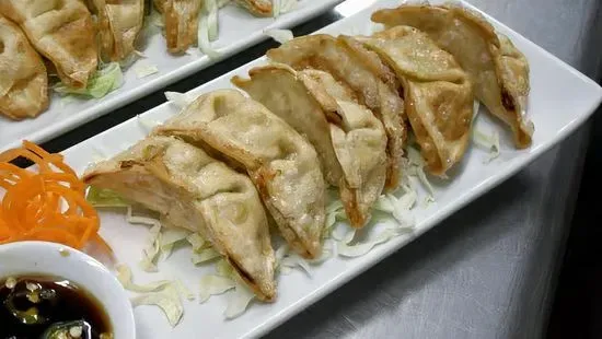 Gyoza [Dumpling]  [6 Pcs.] [Steamed Or Fried]