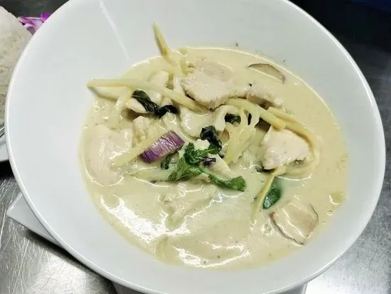 Green Curry [Vegan Option Available]