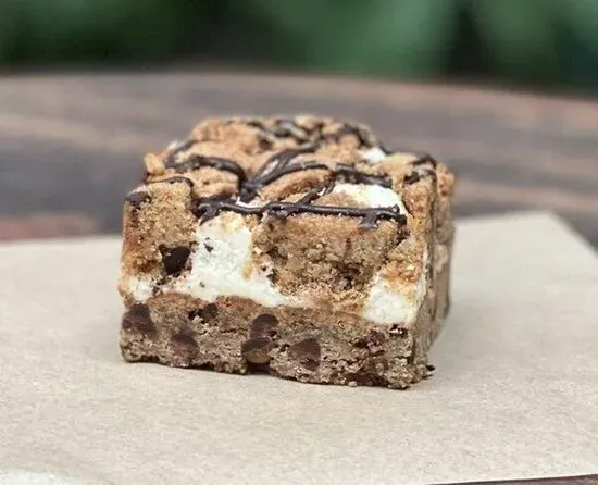 CHOCOLATE CHIP SQUARE