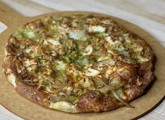 CHICKEN PESTO PIZZA