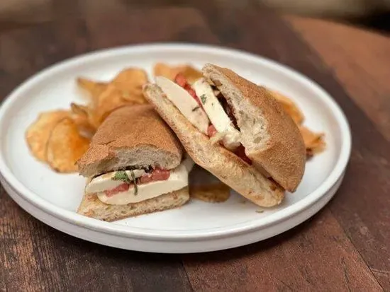 CAPRESE SANDWICH