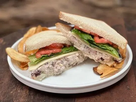 WALDORF CHICKEN SALAD & CHEDDAR SANDWICH