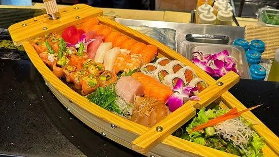 Mayflower Sushi & Sashimi Boat