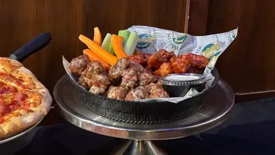 16 Boneless Wings