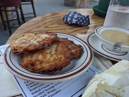 Potato Pancakes W Applesauce