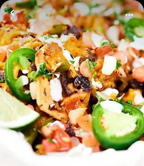 Chicken Tinga Nachos