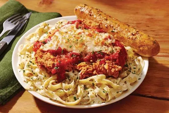 NEW Crispy Chicken Parmesan Fettuccine