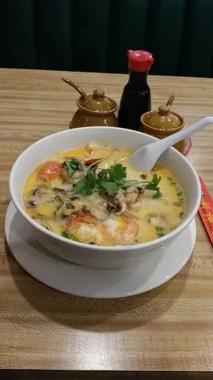 Tom Kha Noodle